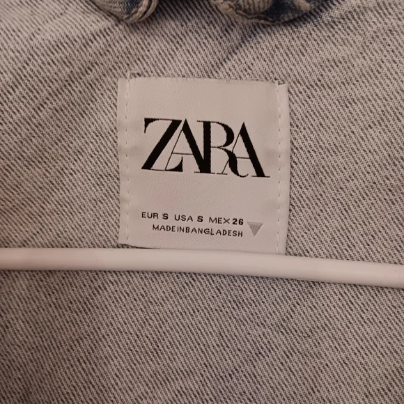 Zara Cropped Oversized Denim Jacket with Dior Pins - Picture 4 of 7